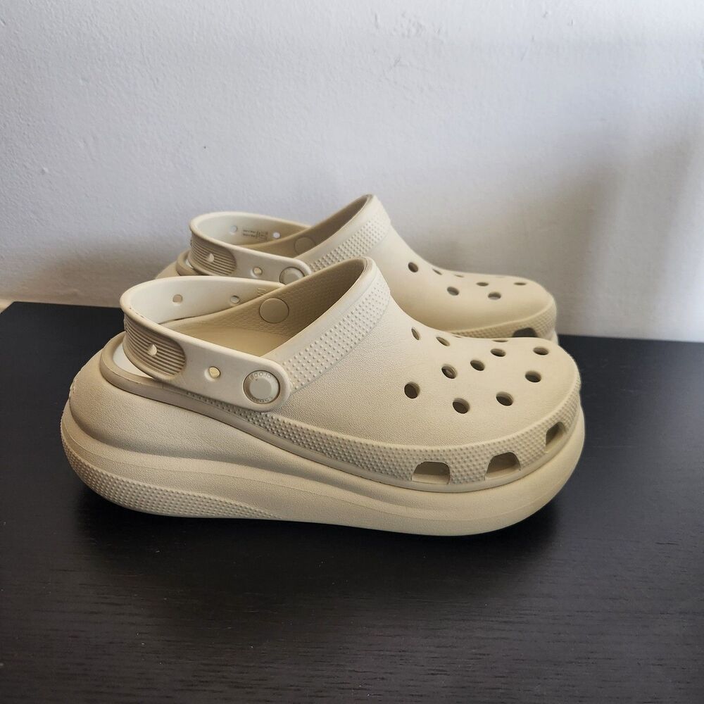 Crocs Classic Mega Crush Clog Unisex Chunky Beige M6 W8 every day casual